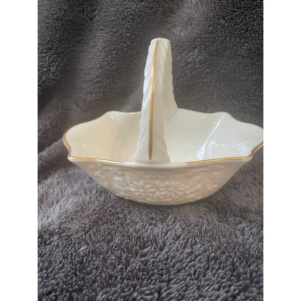 Lenox China 6" Sans Souci Floral Embossed Basket